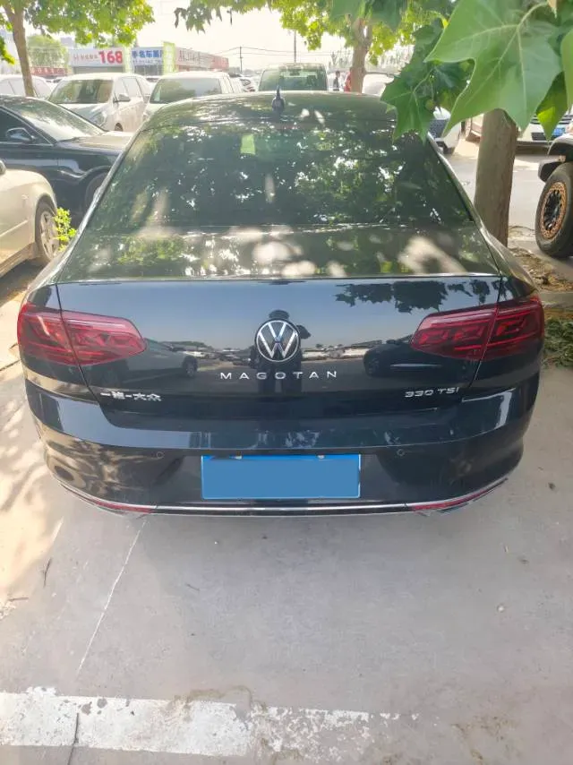 2023 Volkswagen Magotan 2.0T 186HP L4 7DCT,autocango,china used car exporter,china ev exporter,chinese used car exporter,chinese used ev exporter