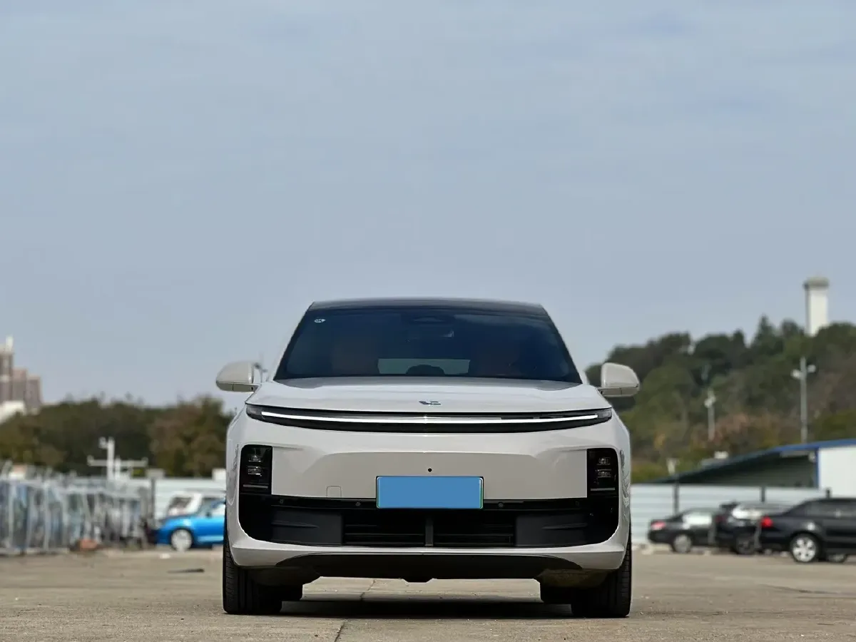 2024 Li L6 Range Extended 154HP L4 REEV 36.8KWH,autocango,china used car exporter,china ev exporter,chinese used car exporter,chinese used ev exporter