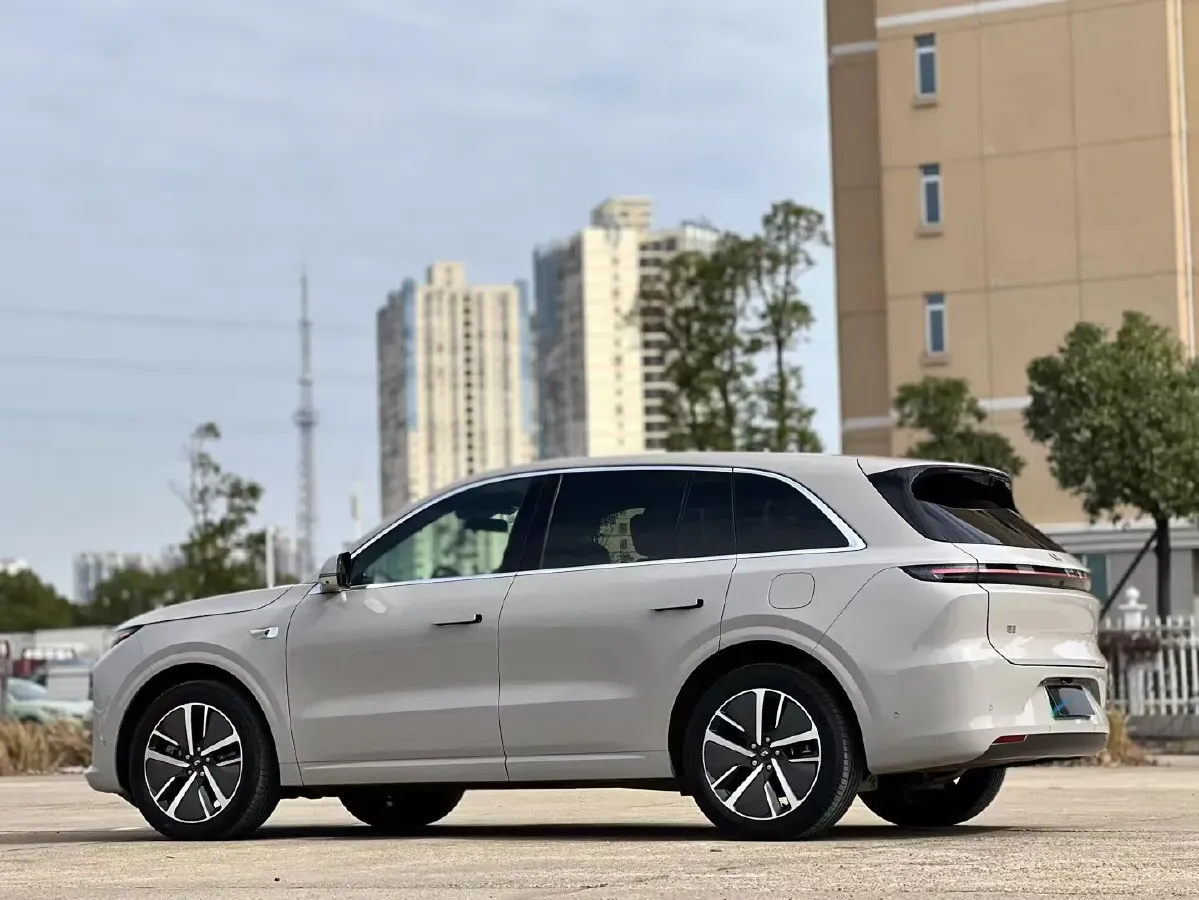 2024 Li L6 Range Extended 154HP L4 REEV 36.8KWH,autocango,china used car exporter,china ev exporter,chinese used car exporter,chinese used ev exporter