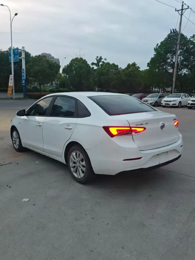 2021 Buick Excelle 1.5L 113HP L4 6AT,autocango,china used car exporter,china ev exporter,chinese used car exporter,chinese used ev exporter