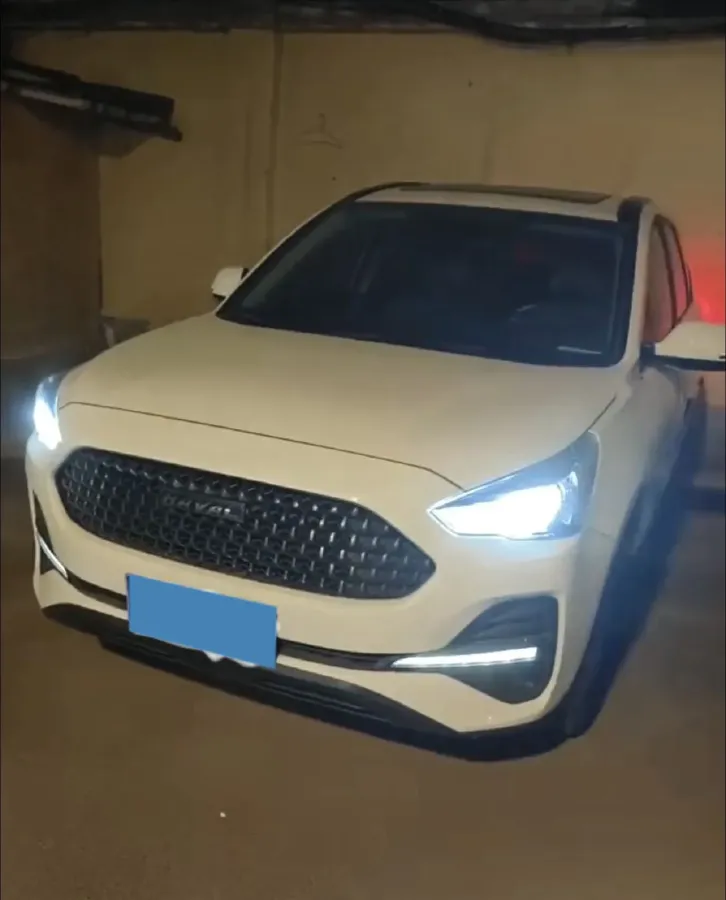 2019 Haval M6 1.5T 150HP L4 7DCT,autocango,china used car exporter,china ev exporter,chinese used car exporter,chinese used ev exporter