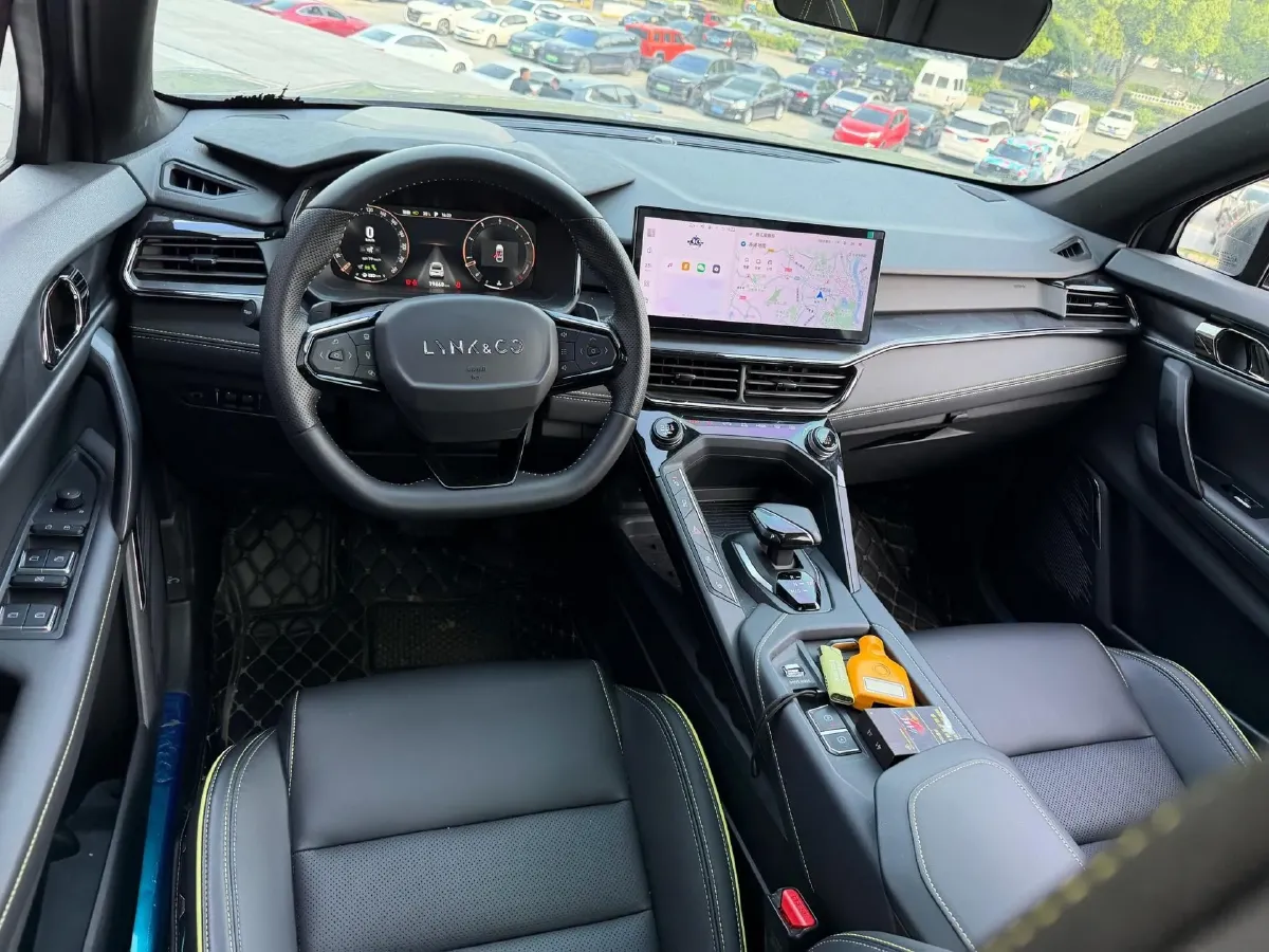 2023 LYNK&CO 06 1.5T 181HP L4 7DCT,autocango,china used car exporter,china ev exporter,chinese used car exporter,chinese used ev exporter