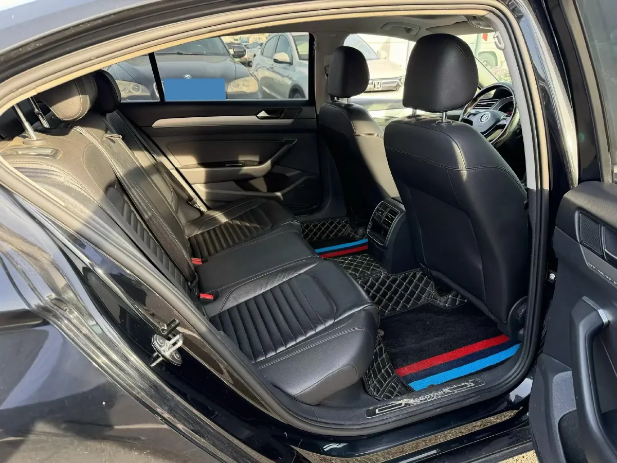 2017 Volkswagen Magotan 1.4T 150HP L4 7DCT,autocango,china used car exporter,china ev exporter,chinese used car exporter,chinese used ev exporter
