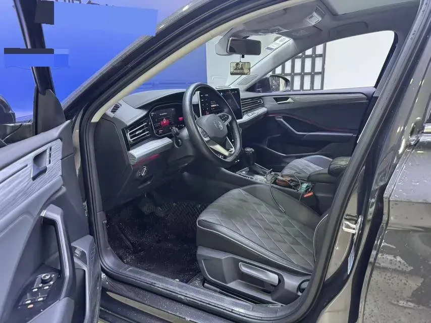 2025 Volkswagen Sagitar 1.5T 160HP L4 7DCT,autocango,china used car exporter,china ev exporter,chinese used car exporter,chinese used ev exporter