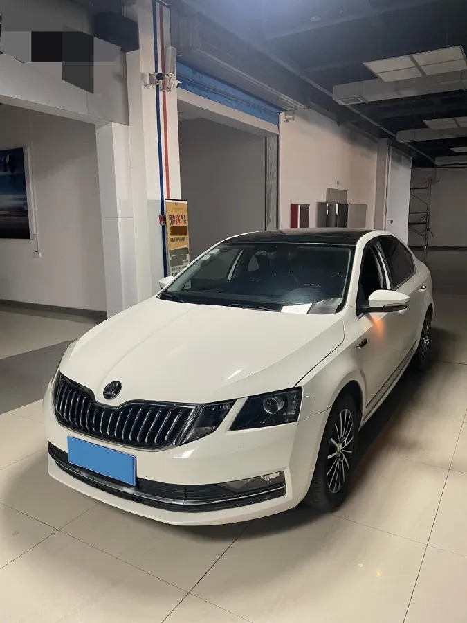 2018 Skoda Octavia 1.6L 110HP L4 6AT,autocango,china used car exporter,china ev exporter,chinese used car exporter,chinese used ev exporter