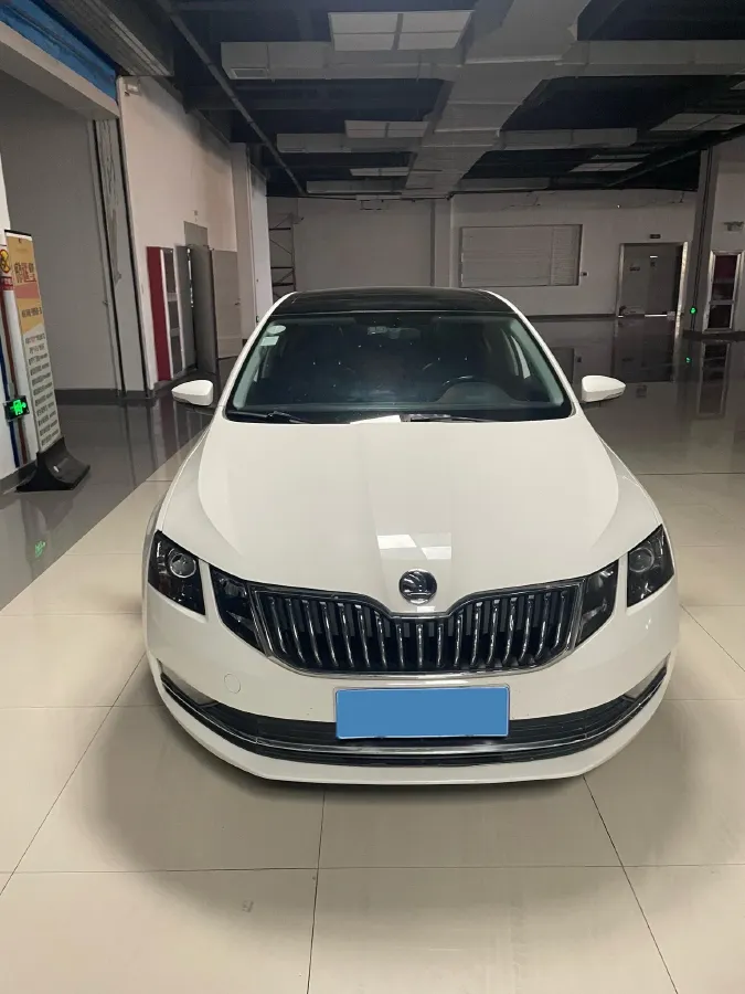 2018 Skoda Octavia 1.6L 110HP L4 6AT,autocango,china used car exporter,china ev exporter,chinese used car exporter,chinese used ev exporter