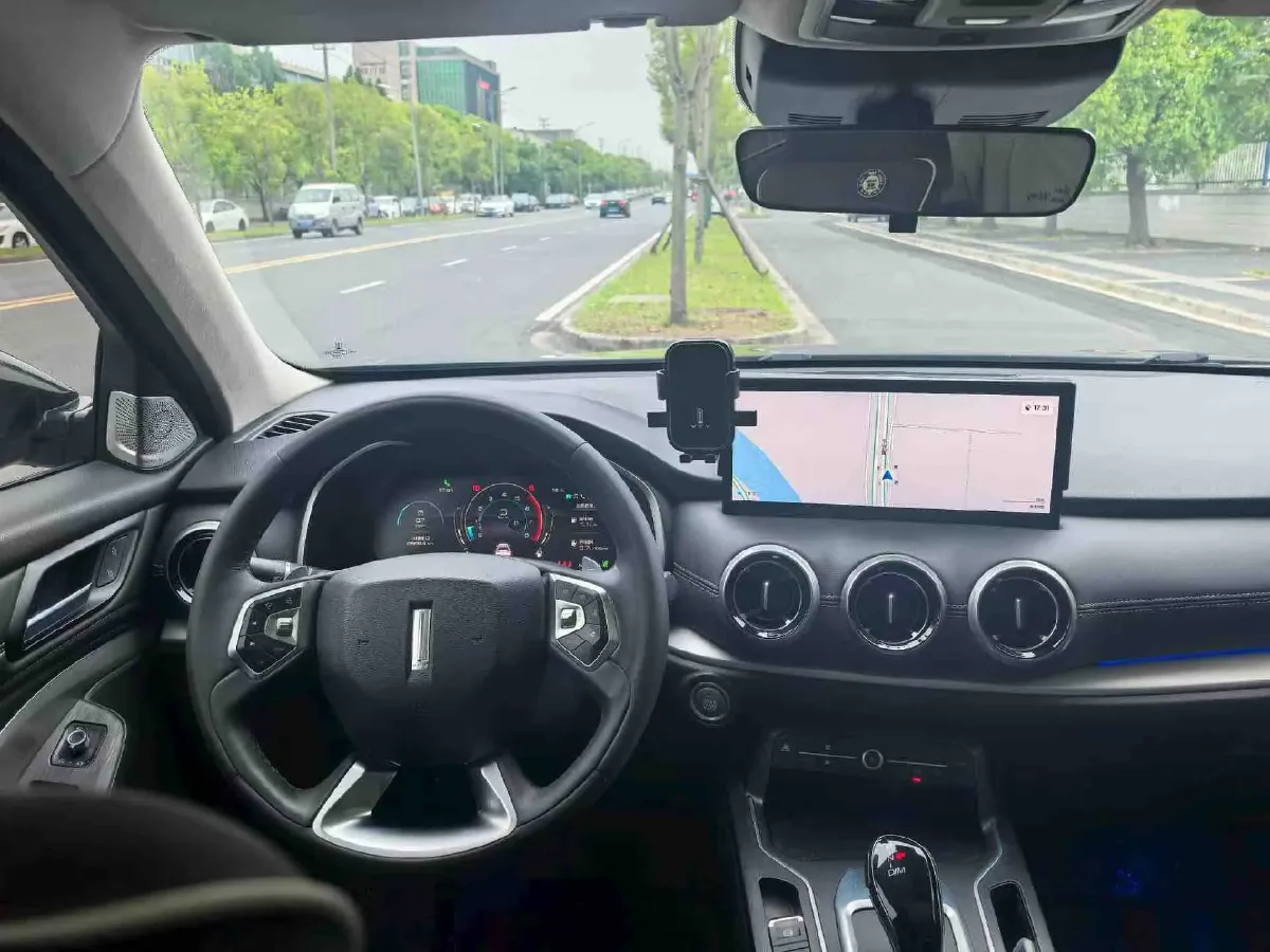 2021 WEY VV6 2.0T 227HP L4 7DCT,autocango,china used car exporter,china ev exporter,chinese used car exporter,chinese used ev exporter