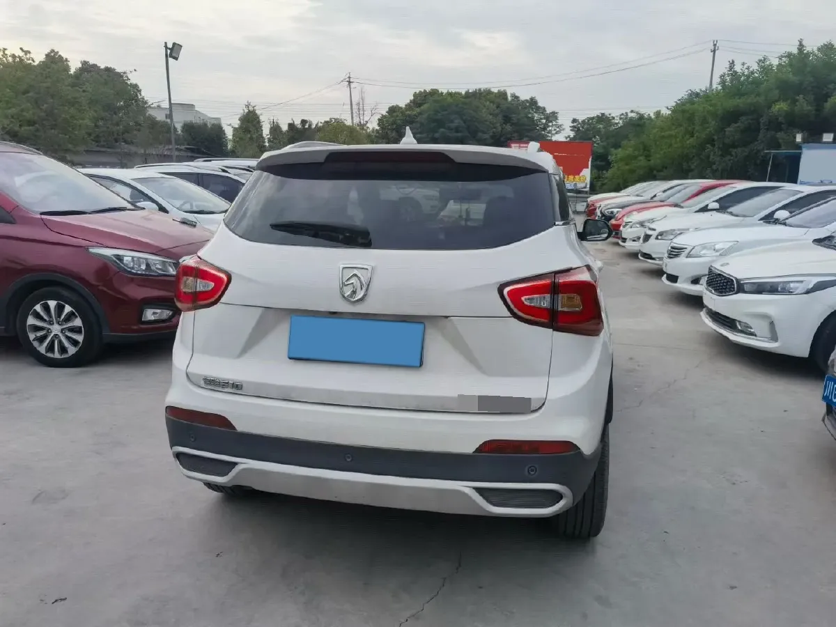 2017 BaoJun 510 1.5L 112HP L4 6MT,autocango,china used car exporter,china ev exporter,chinese used car exporter,chinese used ev exporter