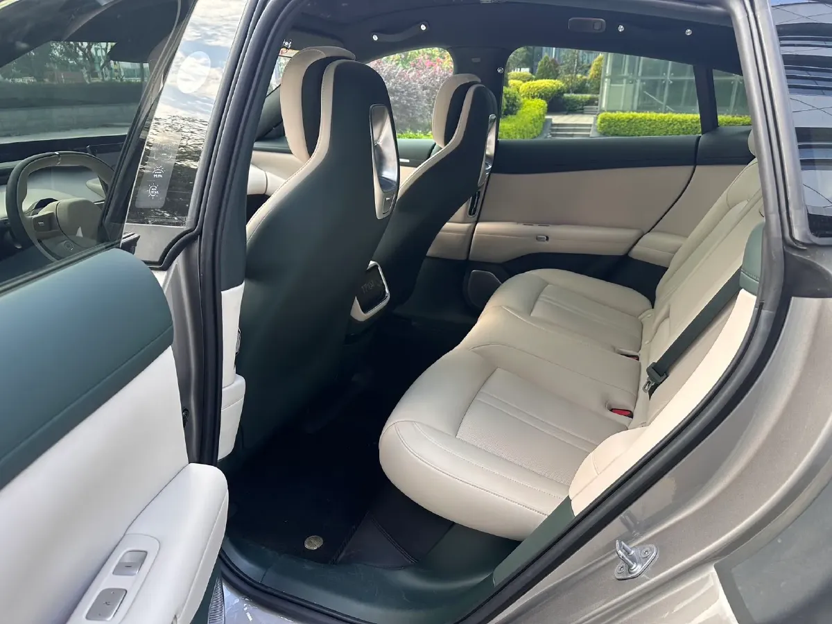 2025 MI YU7 BEV 96.3KWH,autocango,china used car exporter,china ev exporter,chinese used car exporter,chinese used ev exporter