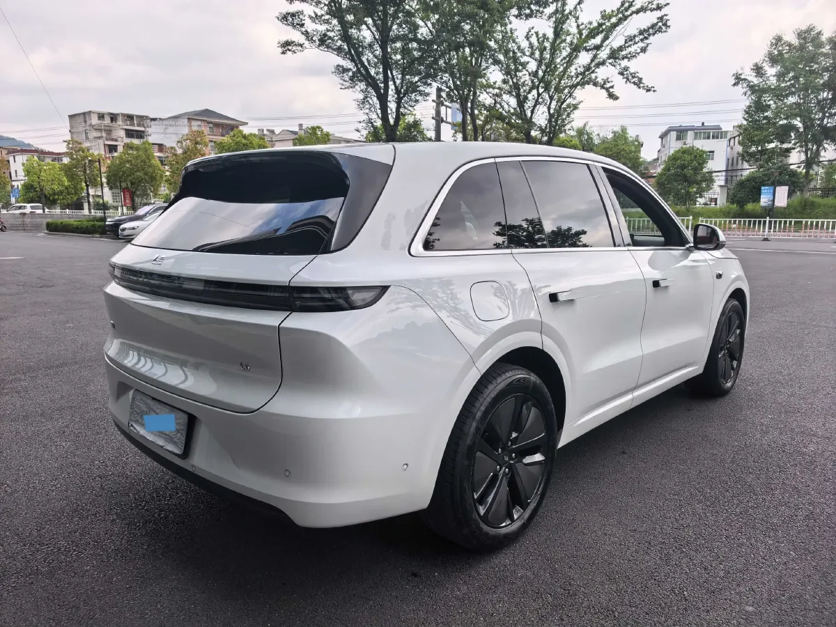 2024 Li L6 Range Extended 154HP L4 REEV 36.8KWH,autocango,china used car exporter,china ev exporter,chinese used car exporter,chinese used ev exporter