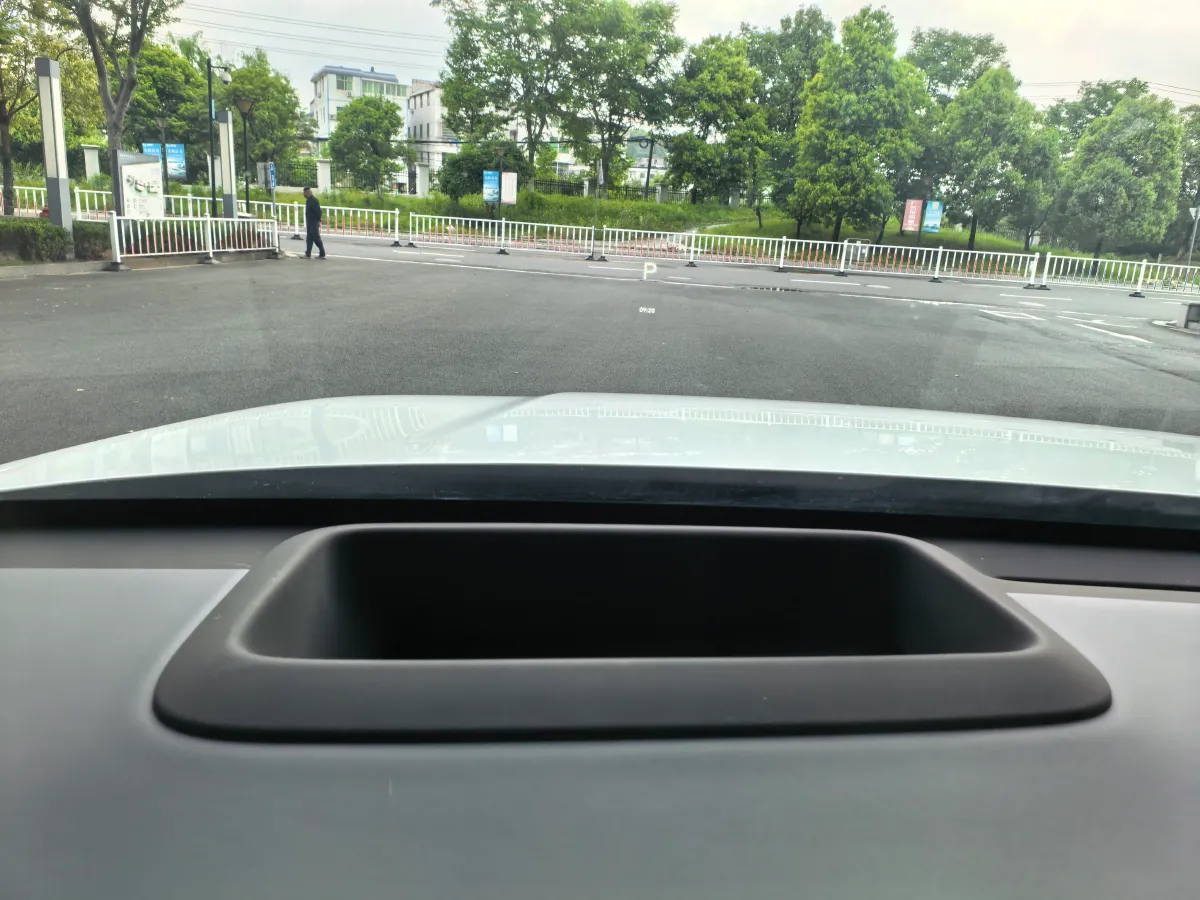 2024 Li L6 Range Extended 154HP L4 REEV 36.8KWH,autocango,china used car exporter,china ev exporter,chinese used car exporter,chinese used ev exporter