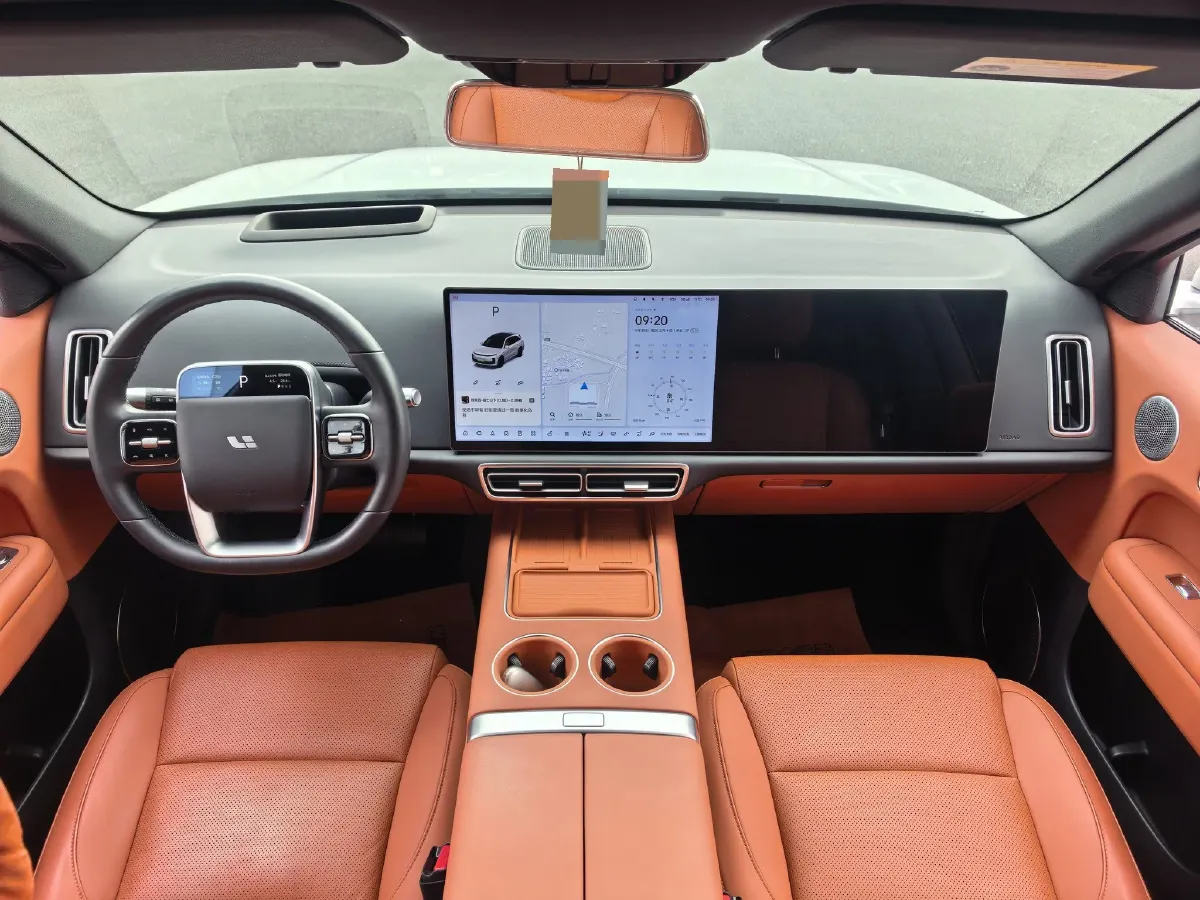 2024 Li L6 Range Extended 154HP L4 REEV 36.8KWH,autocango,china used car exporter,china ev exporter,chinese used car exporter,chinese used ev exporter