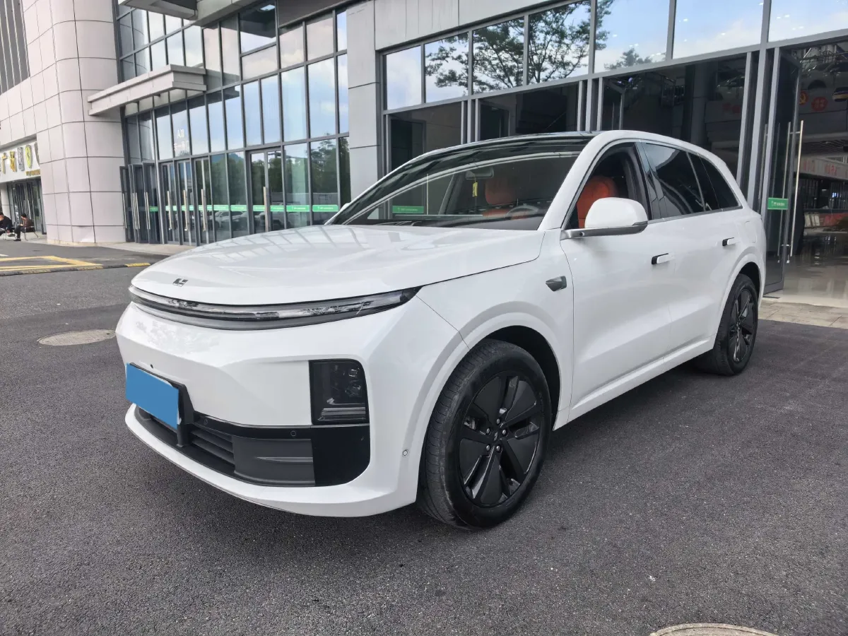 2024 Li L6 Range Extended 154HP L4 REEV 36.8KWH,autocango,china used car exporter,china ev exporter,chinese used car exporter,chinese used ev exporter