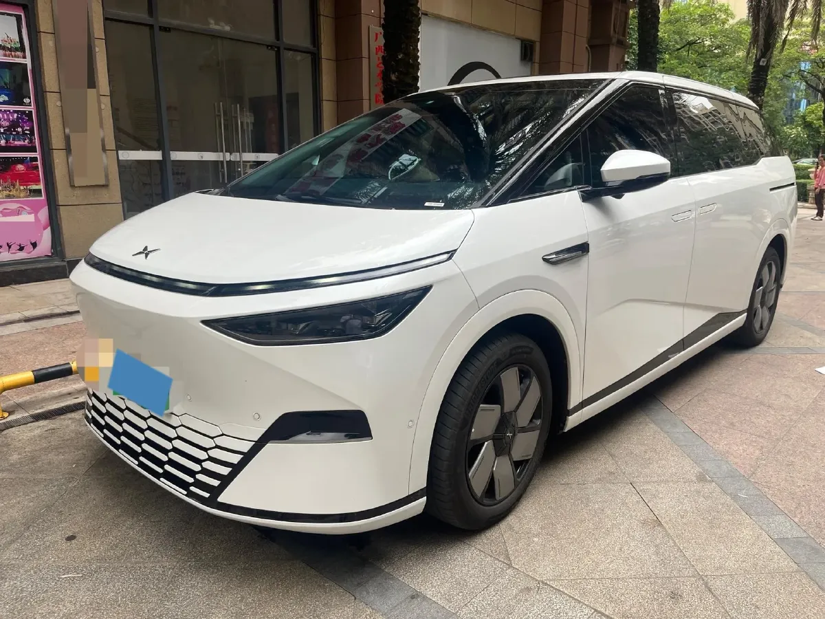 2024 Xpeng X9 BEV 101.5KWH,autocango,china used car exporter,china ev exporter,chinese used car exporter,chinese used ev exporter