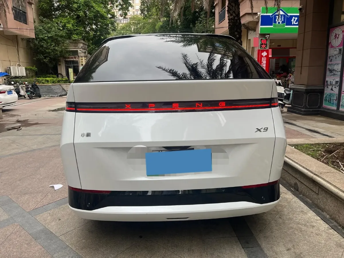 2024 Xpeng X9 BEV 101.5KWH,autocango,china used car exporter,china ev exporter,chinese used car exporter,chinese used ev exporter