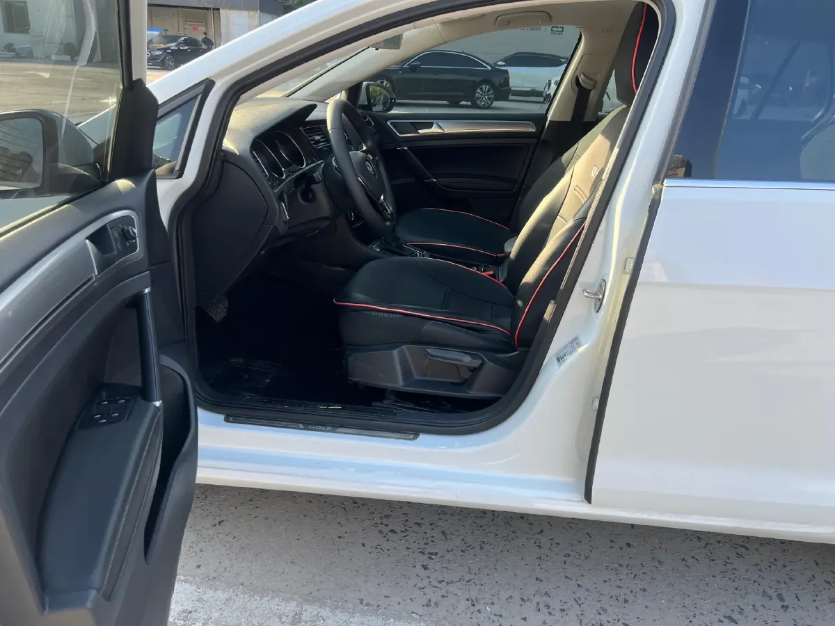 2020 Volkswagen Golf 1.4T 150HP L4 7DCT,autocango,china used car exporter,china ev exporter,chinese used car exporter,chinese used ev exporter
