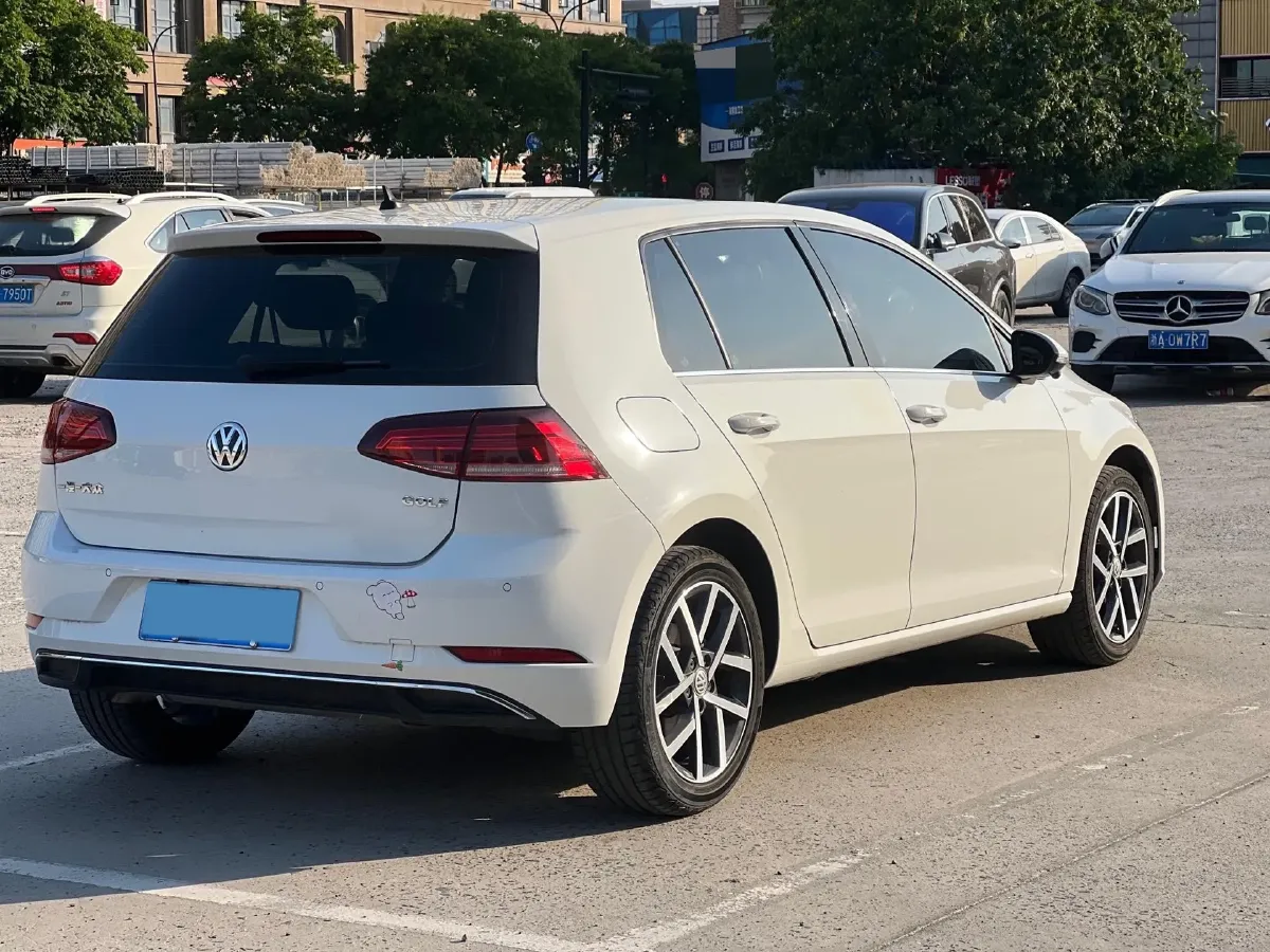 2020 Volkswagen Golf 1.4T 150HP L4 7DCT,autocango,china used car exporter,china ev exporter,chinese used car exporter,chinese used ev exporter