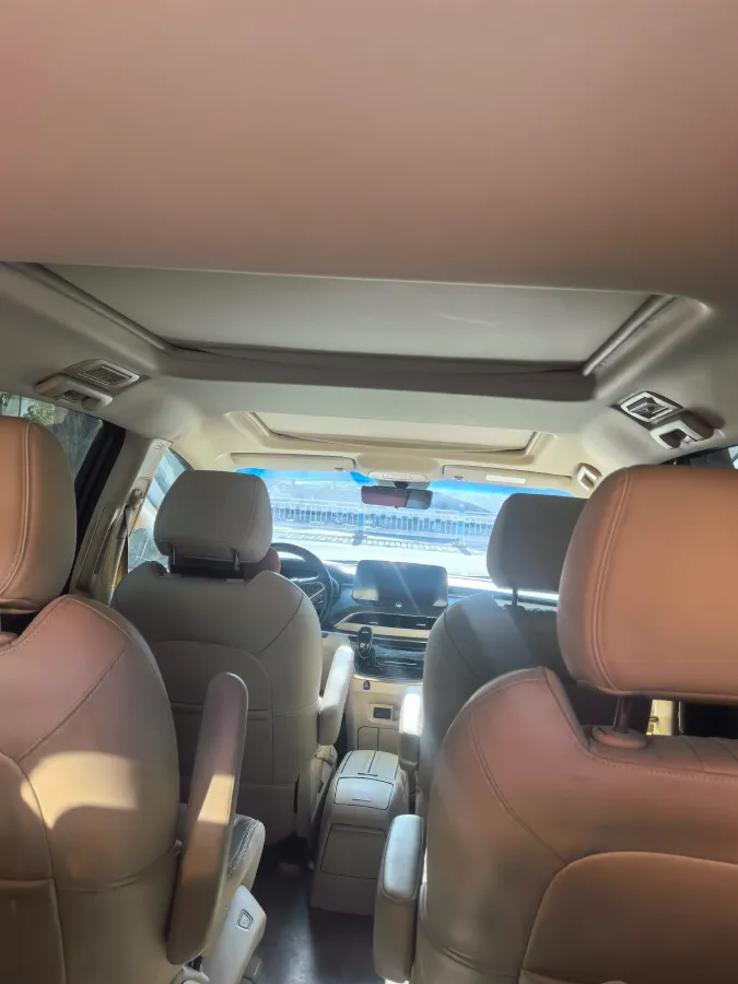 2023 Buick GL8 2.0T 237HP L4 9AT,autocango,china used car exporter,china ev exporter,chinese used car exporter,chinese used ev exporter