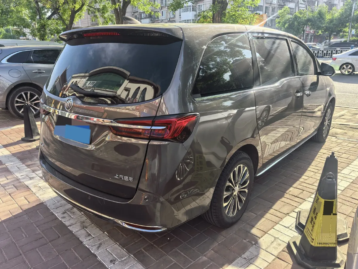 2023 Buick GL8 2.0T 237HP L4 9AT,autocango,china used car exporter,china ev exporter,chinese used car exporter,chinese used ev exporter