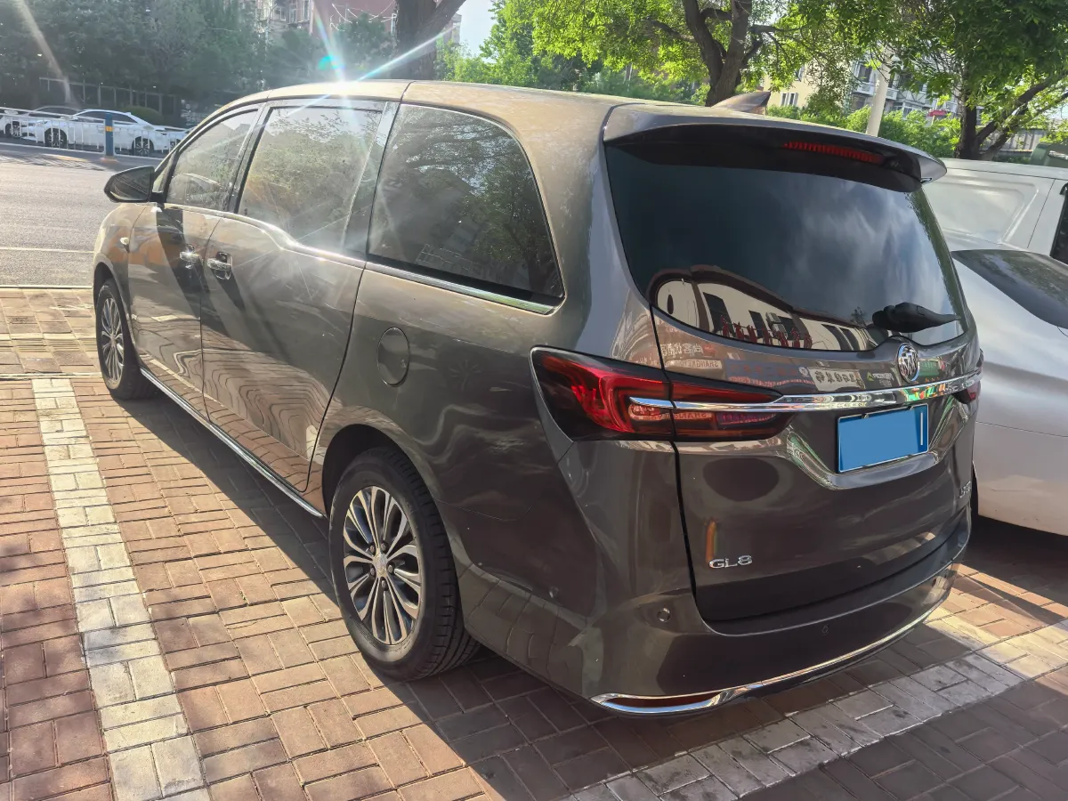 2023 Buick GL8 2.0T 237HP L4 9AT,autocango,china used car exporter,china ev exporter,chinese used car exporter,chinese used ev exporter