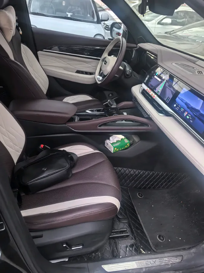 2021 Geely Monjaro 2.0T 218HP L4 7DCT,autocango,china used car exporter,china ev exporter,chinese used car exporter,chinese used ev exporter