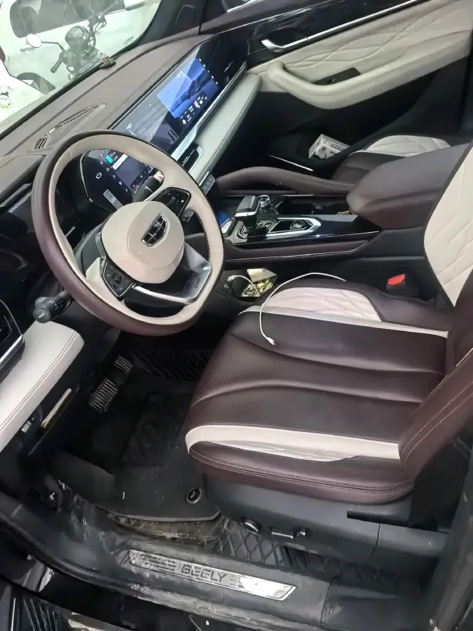 2021 Geely Monjaro 2.0T 218HP L4 7DCT,autocango,china used car exporter,china ev exporter,chinese used car exporter,chinese used ev exporter