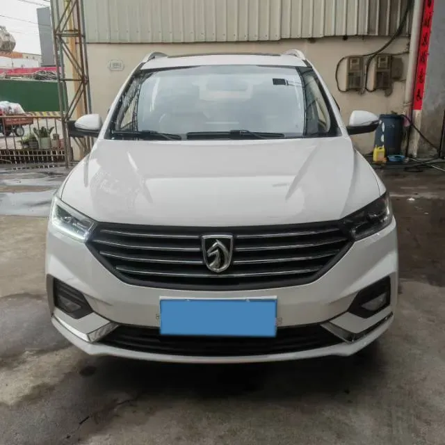 2018 BaoJun 360 1.5L 112HP L4 6MT,autocango,china used car exporter,china ev exporter,chinese used car exporter,chinese used ev exporter