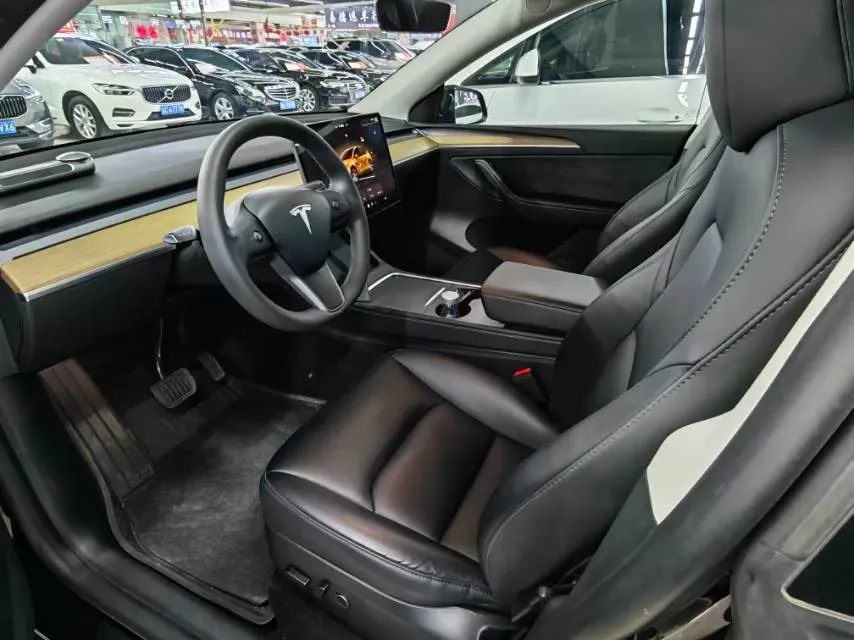 2022 Tesla Model Y BEV 60KWH,autocango,china used car exporter,china ev exporter,chinese used car exporter,chinese used ev exporter