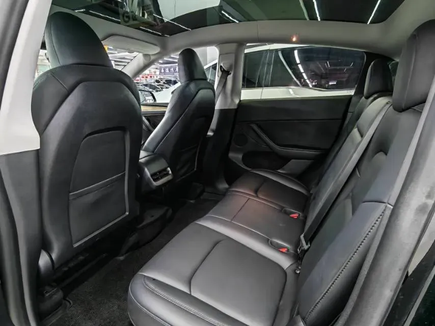 2022 Tesla Model Y BEV 60KWH,autocango,china used car exporter,china ev exporter,chinese used car exporter,chinese used ev exporter