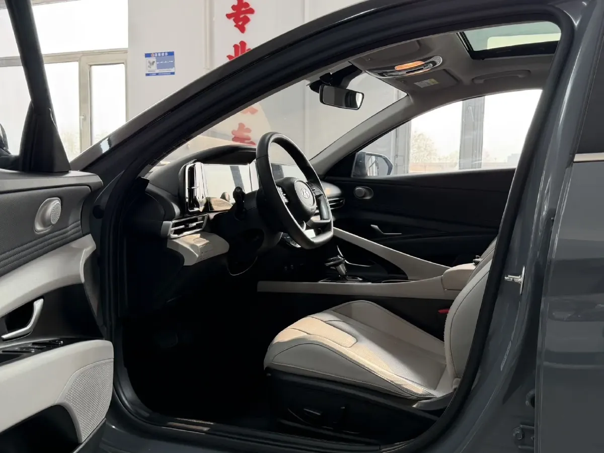 2022 Hyundai Elantra 1.5L 115HP L4 CVT,autocango,china used car exporter,china ev exporter,chinese used car exporter,chinese used ev exporter