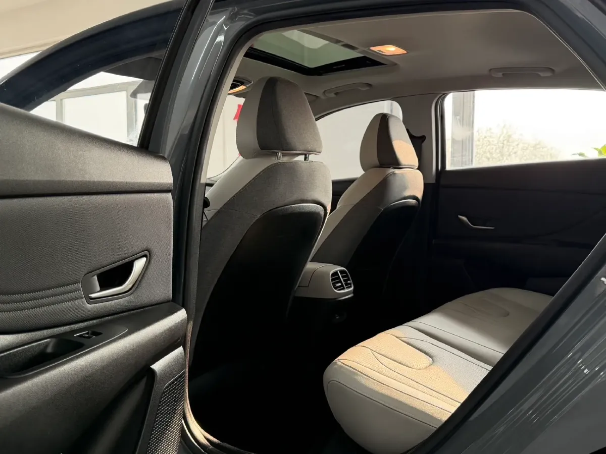 2022 Hyundai Elantra 1.5L 115HP L4 CVT,autocango,china used car exporter,china ev exporter,chinese used car exporter,chinese used ev exporter
