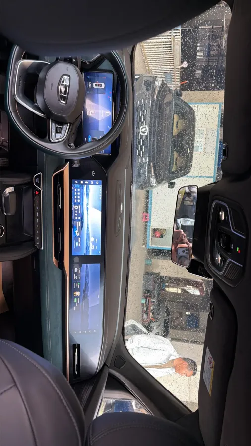 2021 Geely Monjaro 2.0T 218HP L4 7DCT,autocango,china used car exporter,china ev exporter,chinese used car exporter,chinese used ev exporter