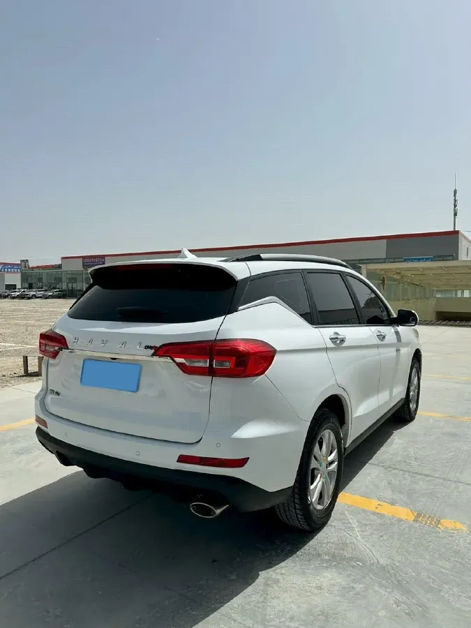 2019 Haval M6 1.5T 150HP L4 7DCT,autocango,china used car exporter,china ev exporter,chinese used car exporter,chinese used ev exporter