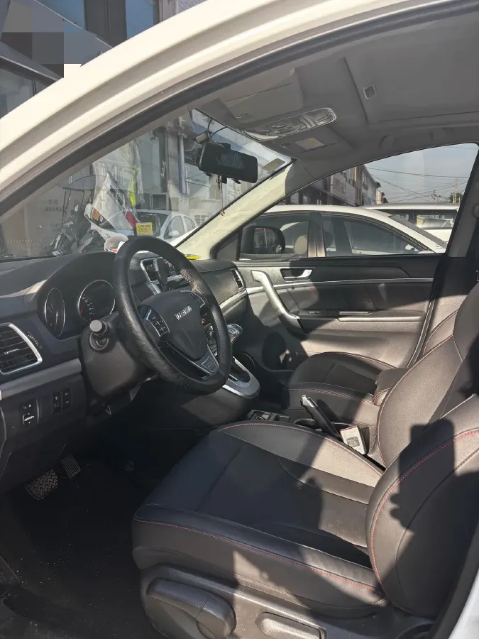 2019 Haval M6 1.5T 150HP L4 7DCT,autocango,china used car exporter,china ev exporter,chinese used car exporter,chinese used ev exporter