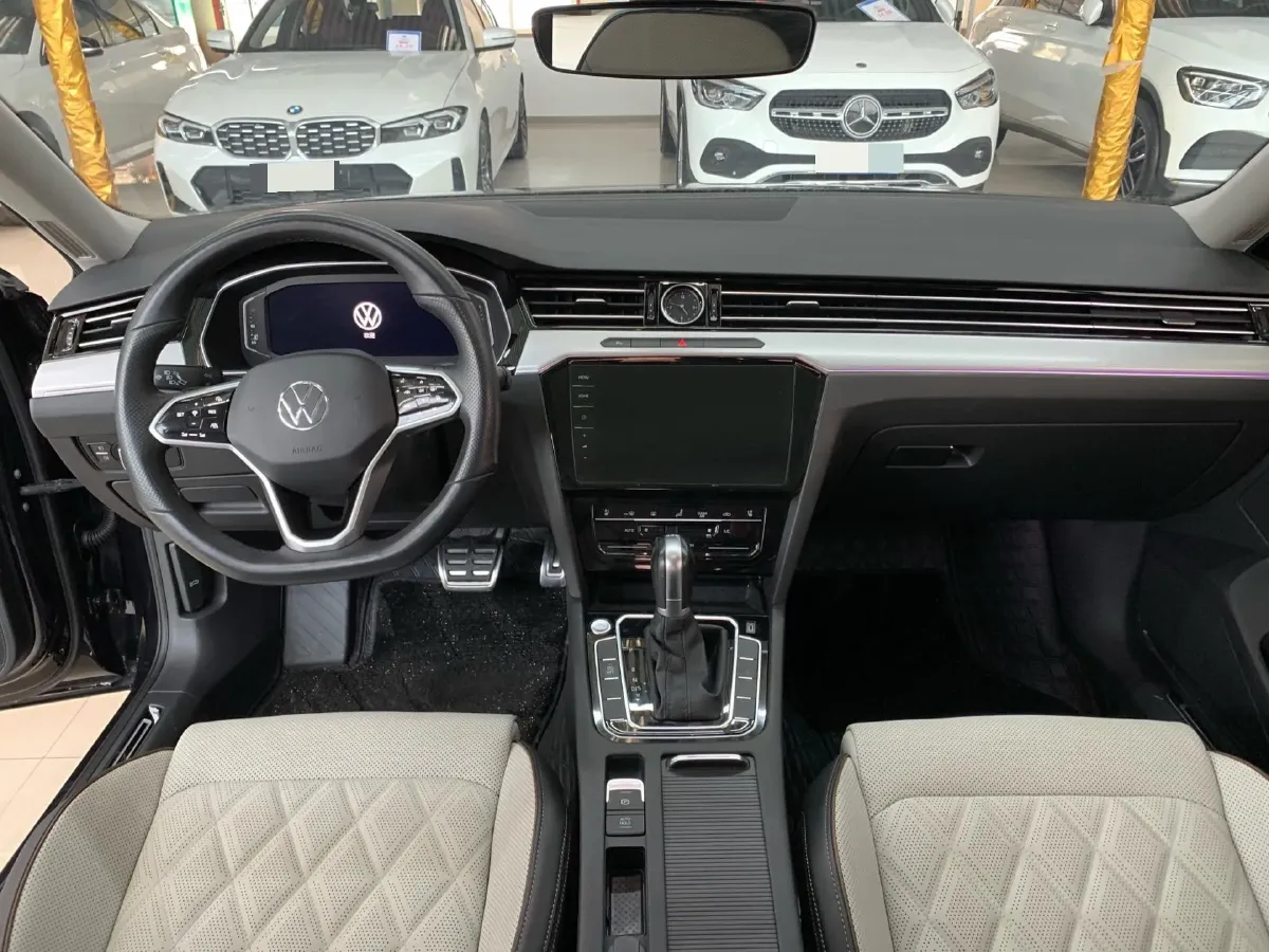 2023 Volkswagen Magotan 2.0T 186HP L4 7DCT,autocango,china used car exporter,china ev exporter,chinese used car exporter,chinese used ev exporter