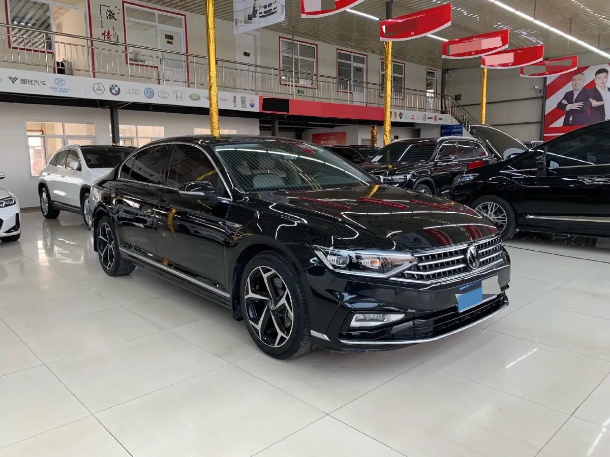 2023 Volkswagen Magotan 2.0T 186HP L4 7DCT,autocango,china used car exporter,china ev exporter,chinese used car exporter,chinese used ev exporter