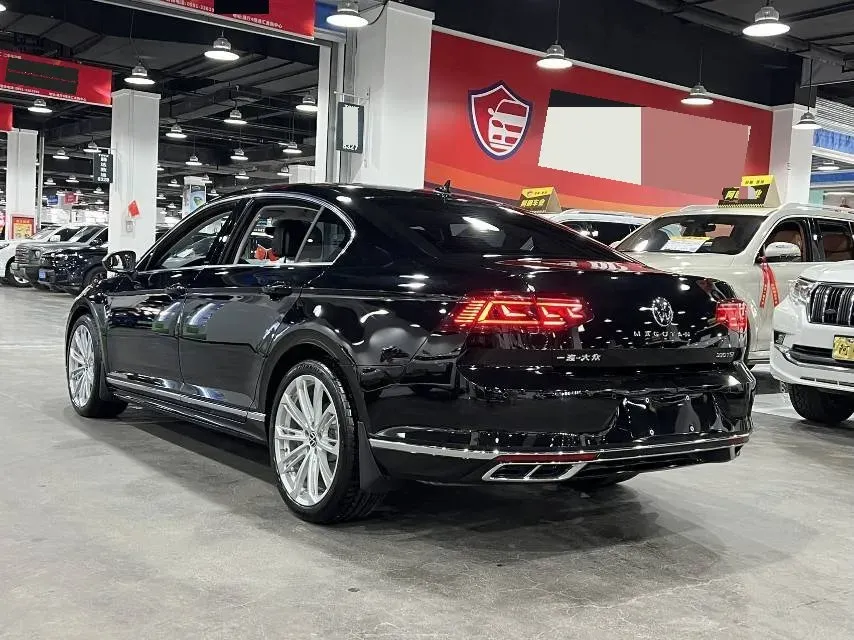 2026 Volkswagen Magotan 2.0T 220HP L4 7DCT,autocango,china used car exporter,china ev exporter,chinese used car exporter,chinese used ev exporter