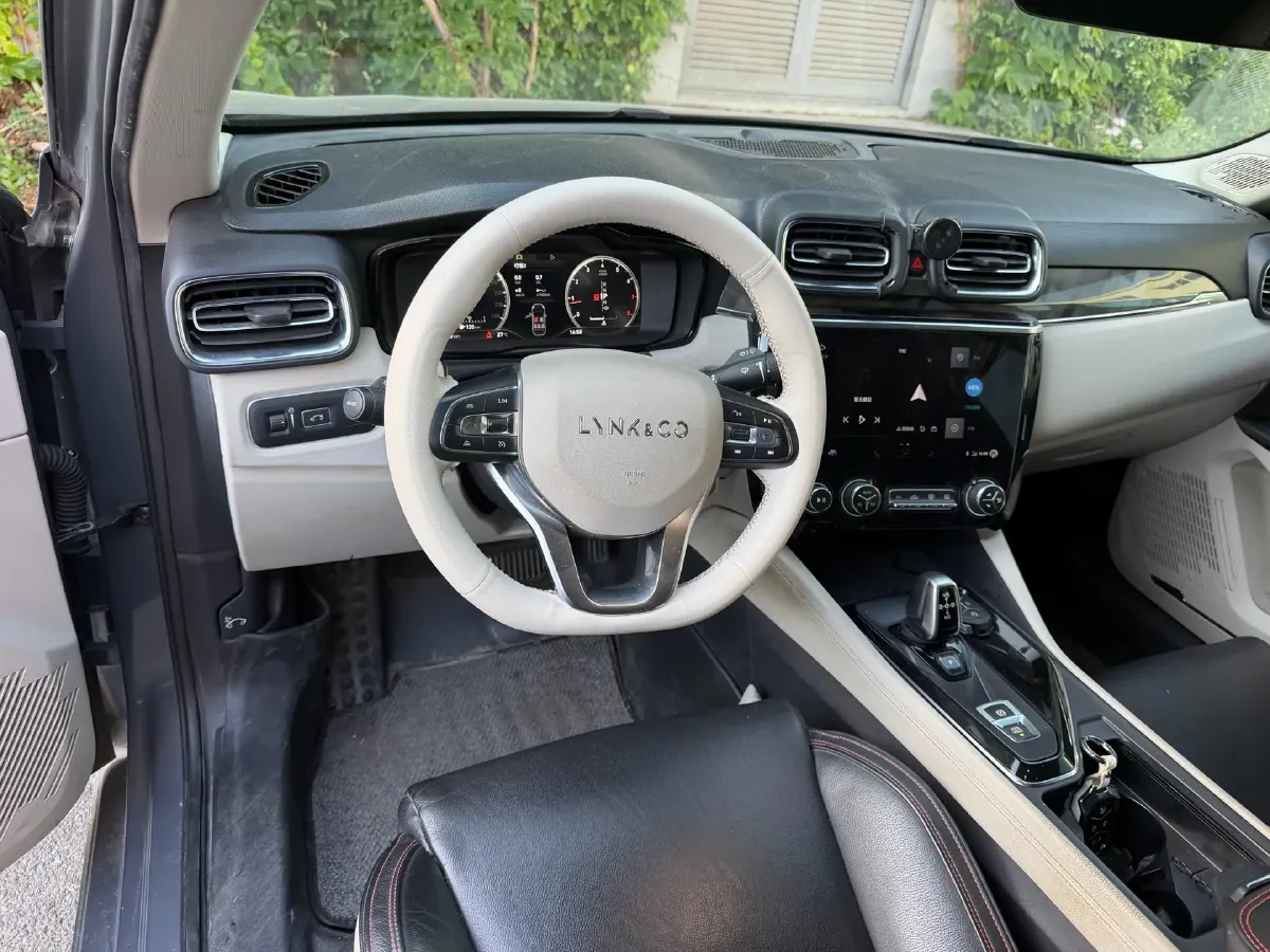 2019 LYNK&CO 02 2.0T 190HP L4 6AT,autocango,china used car exporter,china ev exporter,chinese used car exporter,chinese used ev exporter