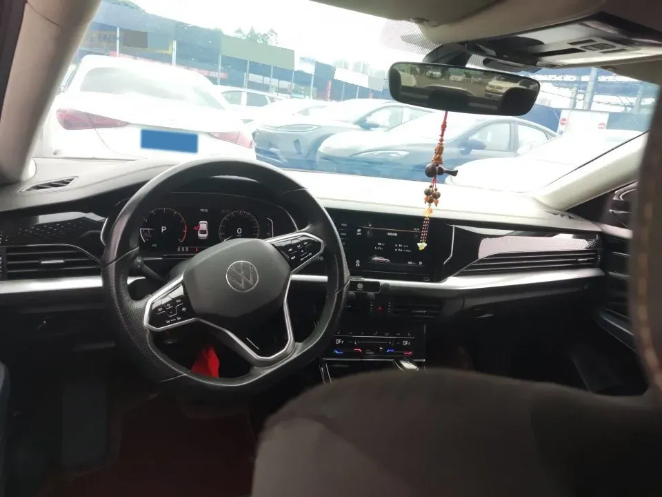 2023 Volkswagen Passat 2.0T 186HP L4 7DCT,autocango,china used car exporter,china ev exporter,chinese used car exporter,chinese used ev exporter