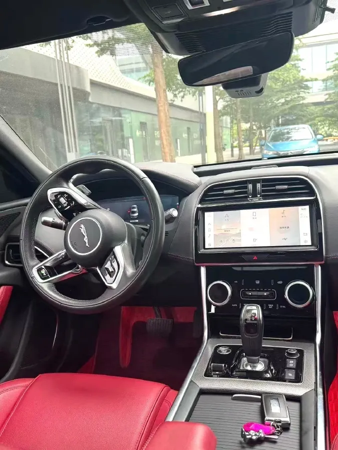 2021 Jaguar XEL 2.0T 250HP L4 8AT,autocango,china used car exporter,china ev exporter,chinese used car exporter,chinese used ev exporter