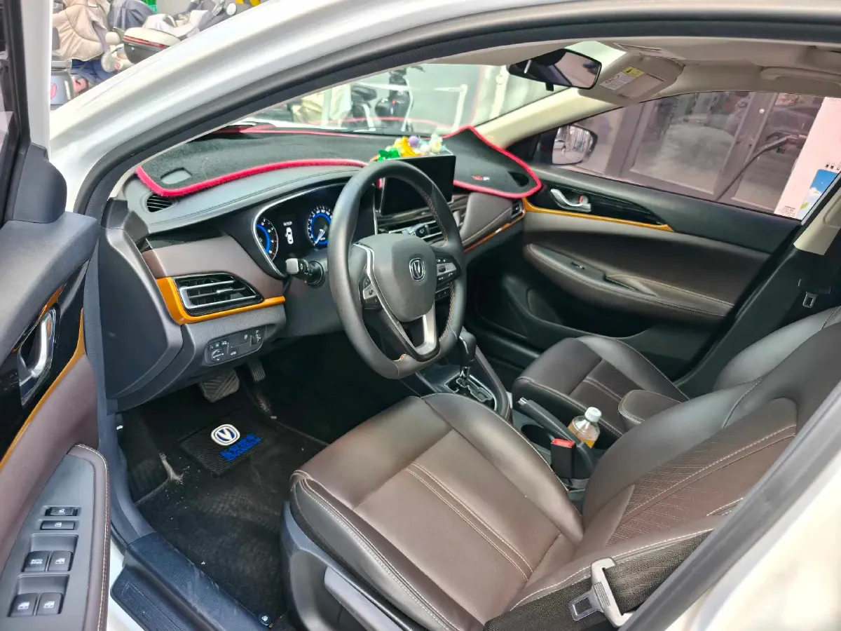 2019 ChangAn Eado DT 1.6L 125HP L4 4AT,autocango,china used car exporter,china ev exporter,chinese used car exporter,chinese used ev exporter