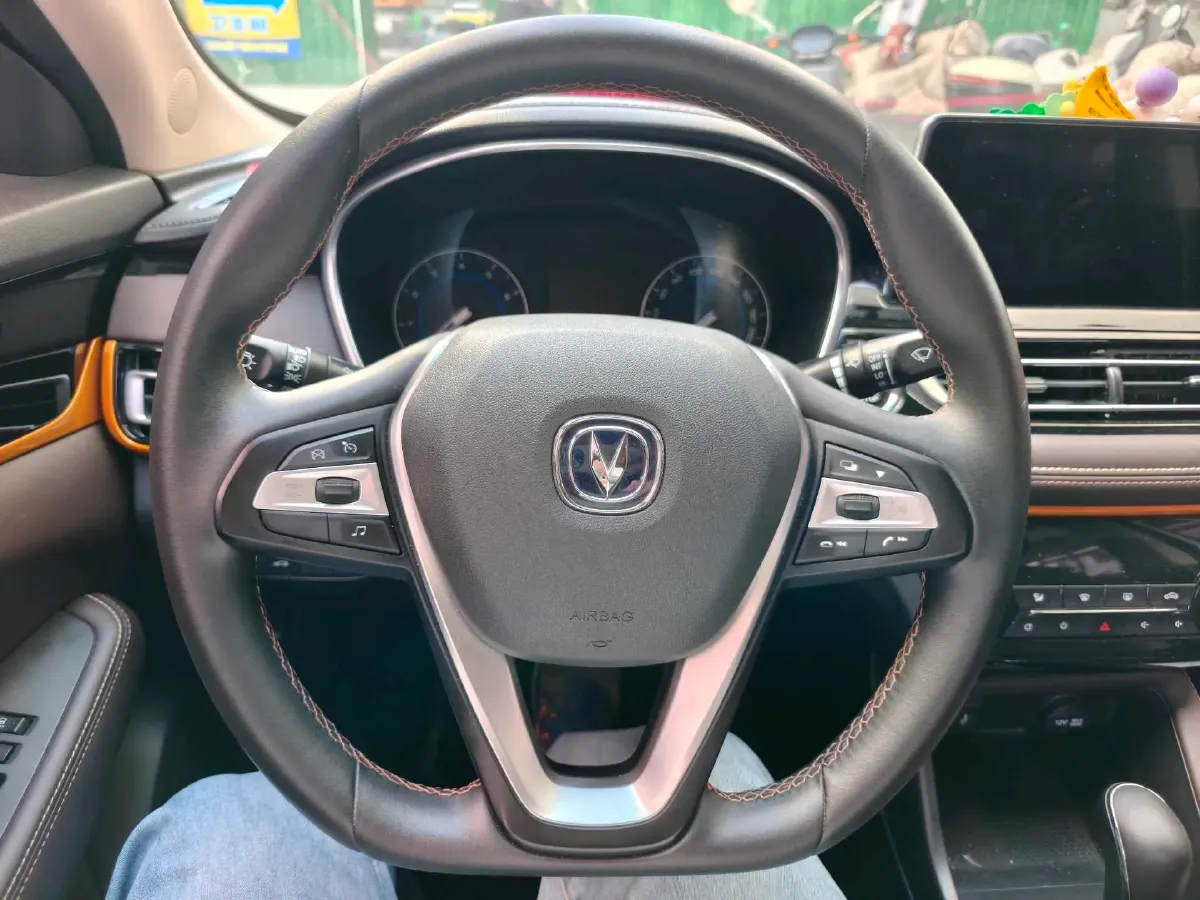 2019 ChangAn Eado DT 1.6L 125HP L4 4AT,autocango,china used car exporter,china ev exporter,chinese used car exporter,chinese used ev exporter