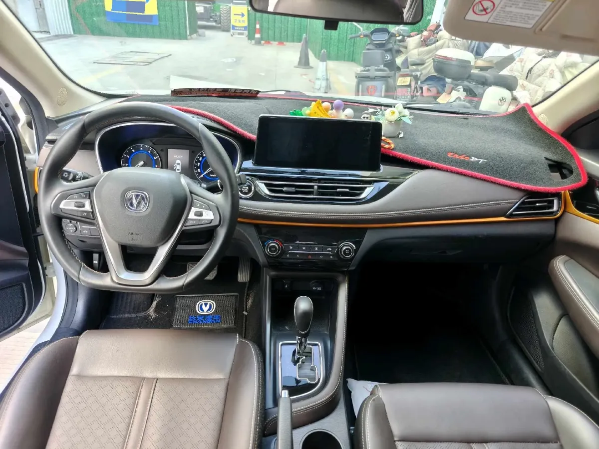2019 ChangAn Eado DT 1.6L 125HP L4 4AT,autocango,china used car exporter,china ev exporter,chinese used car exporter,chinese used ev exporter