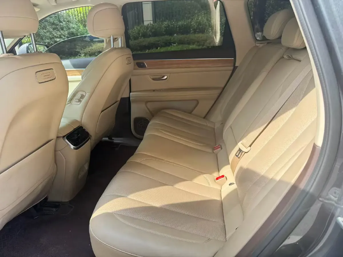2023 HIMA AITO M5 1.5T 152HP L4 REEV 40KWH,autocango,china used car exporter,china ev exporter,chinese used car exporter,chinese used ev exporter