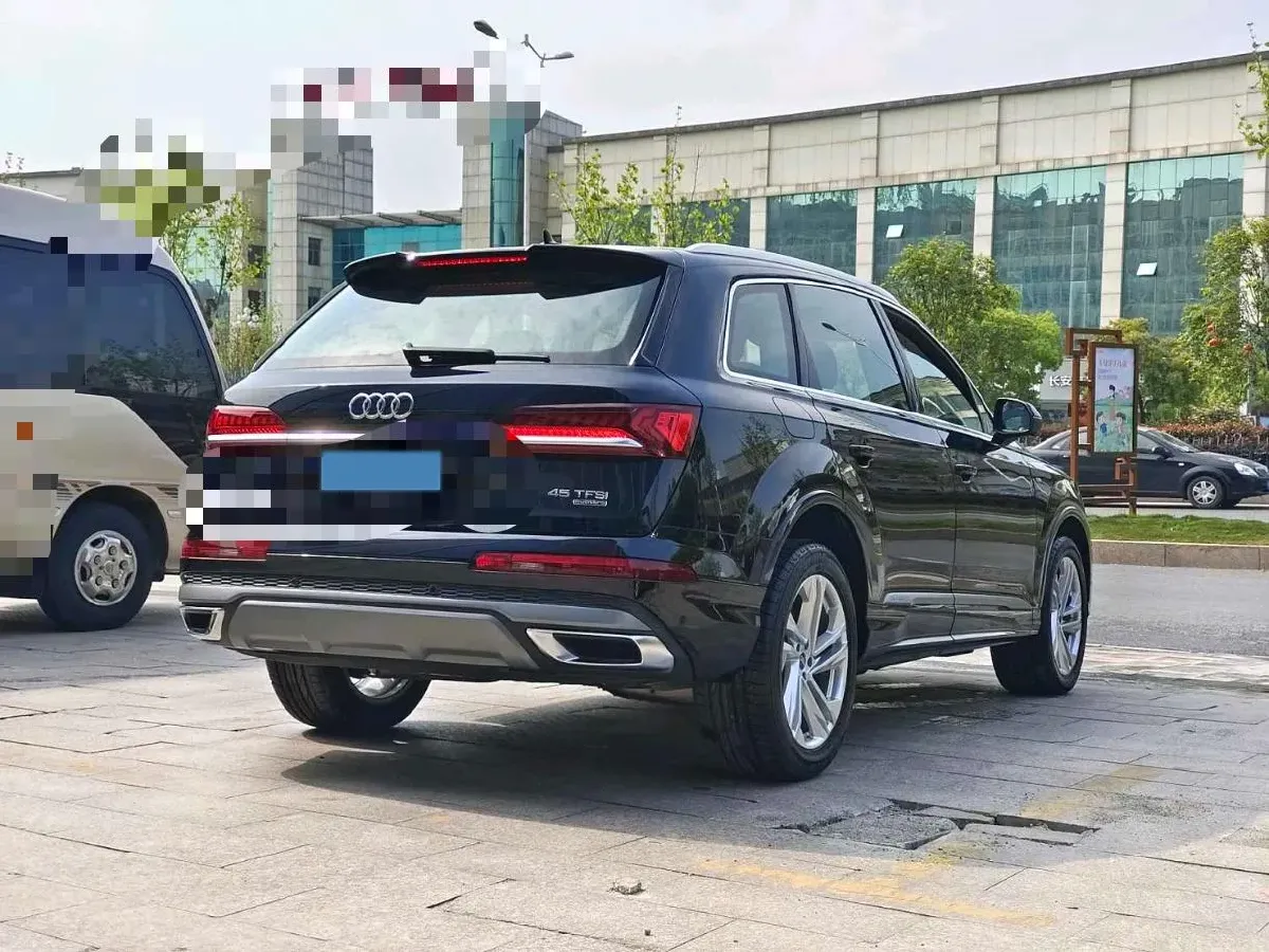 2023 Audi Q7 3.0T 340HP V6 8AT,autocango,china used car exporter,china ev exporter,chinese used car exporter,chinese used ev exporter