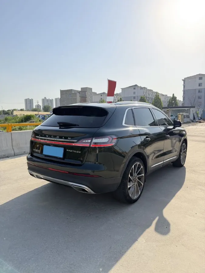2021 Lincoln Nautilus 2.7T 322HP V6 8AT,autocango,china used car exporter,china ev exporter,chinese used car exporter,chinese used ev exporter