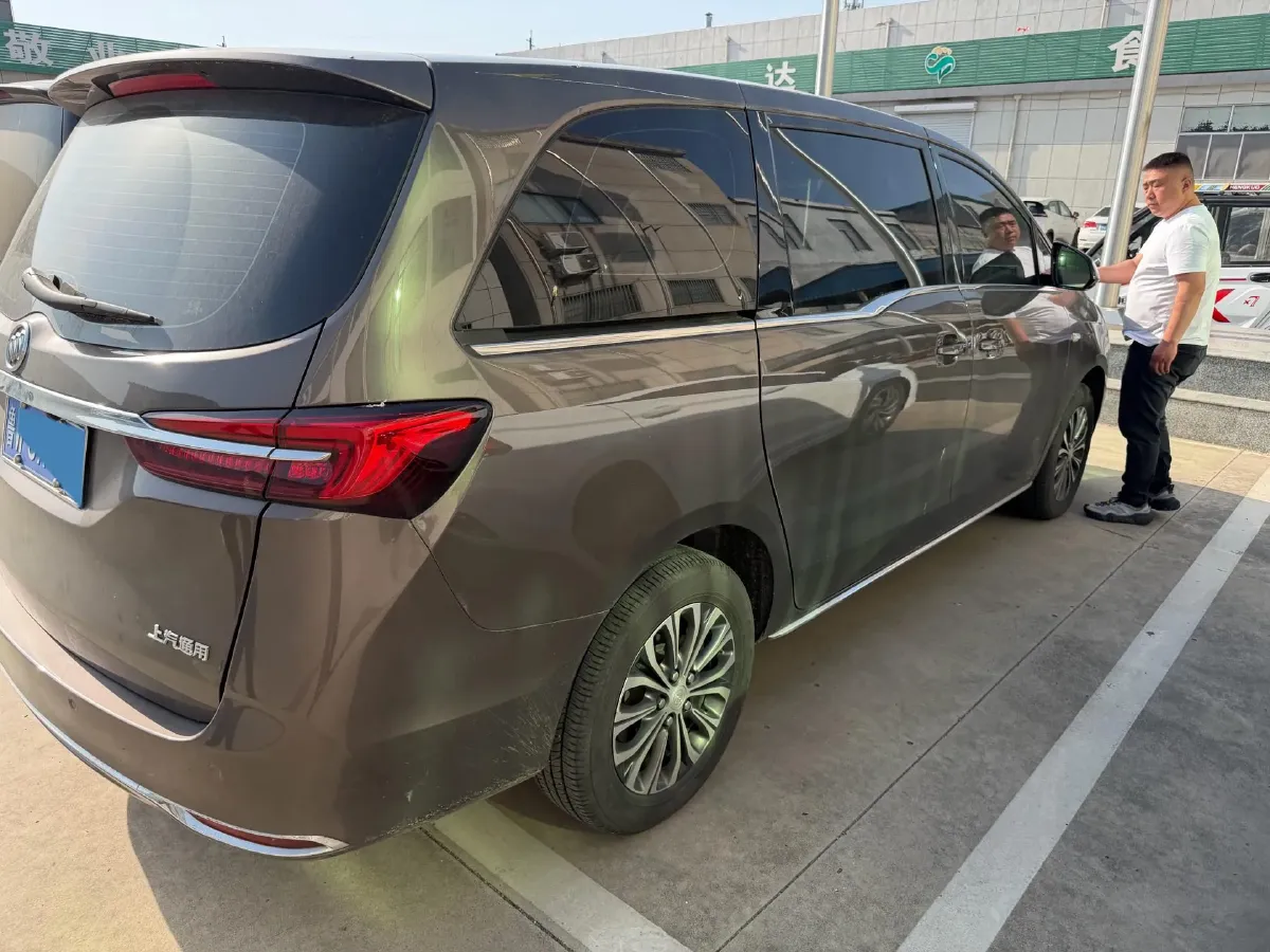 2023 Buick GL8 2.0T 237HP L4 9AT,autocango,china used car exporter,china ev exporter,chinese used car exporter,chinese used ev exporter