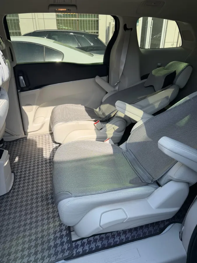 2023 Buick GL8 2.0T 237HP L4 9AT,autocango,china used car exporter,china ev exporter,chinese used car exporter,chinese used ev exporter