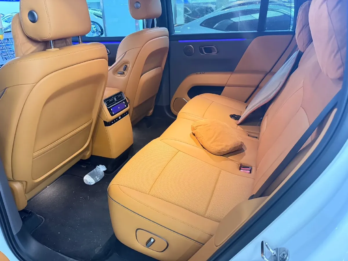 2025 Li i6 BEV,autocango,china used car exporter,china ev exporter,chinese used car exporter,chinese used ev exporter