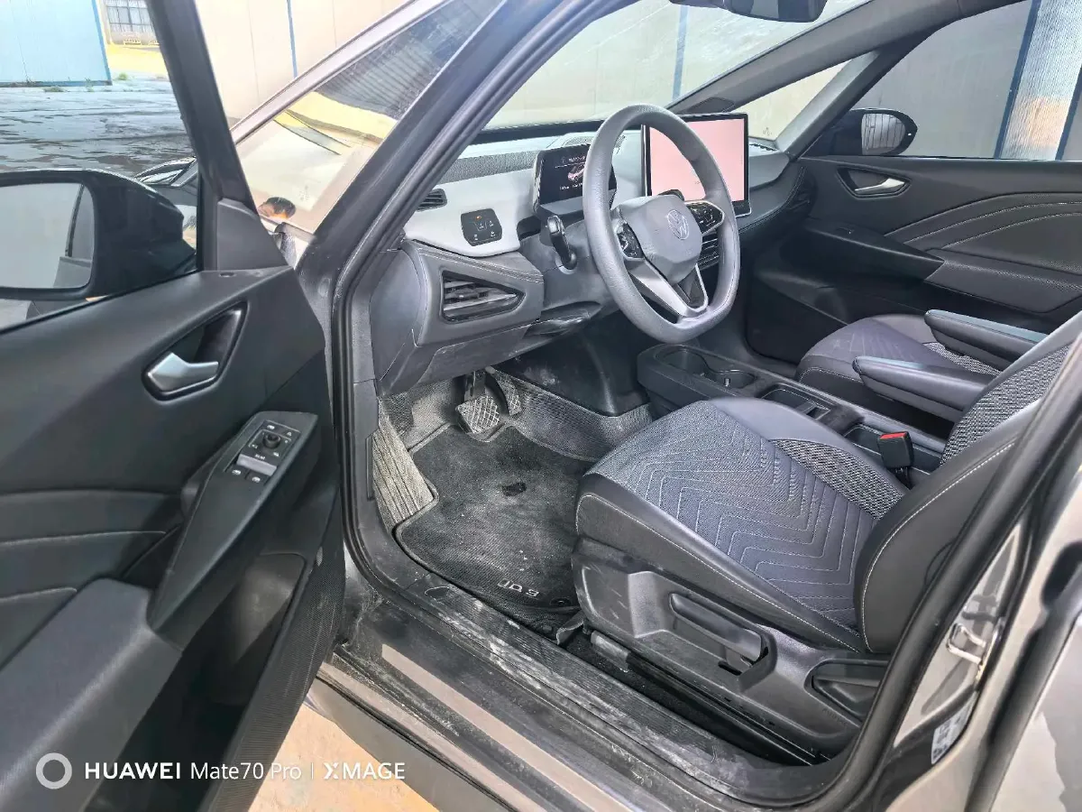 2025 Volkswagen ID.3 BEV 52.8KWH,autocango,china used car exporter,china ev exporter,chinese used car exporter,chinese used ev exporter